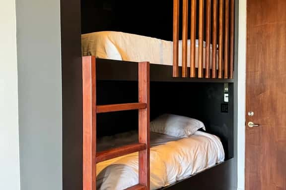 Beachside Ridge Retreat Willow - Image 1