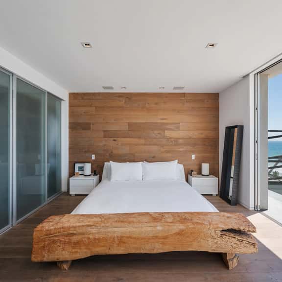 Garden Oceanfront - Image 1