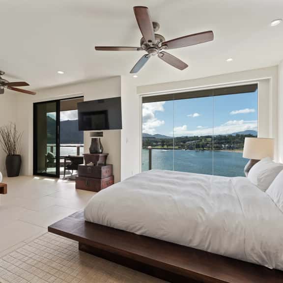 Anchor Deck Beachside - Image 1
