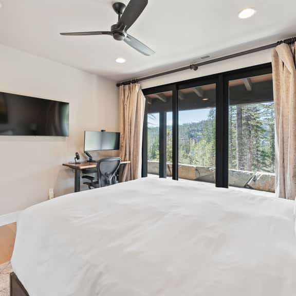 Retreat Oasis - Image 1