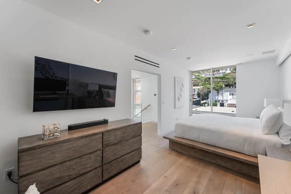 Modern Brook - Image 5