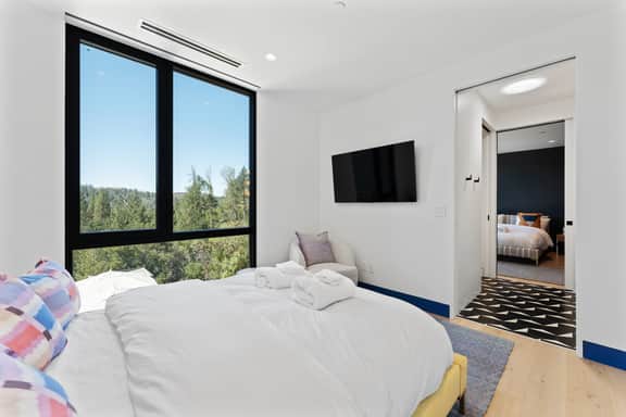 Ridge Maple Terrace - Image 5