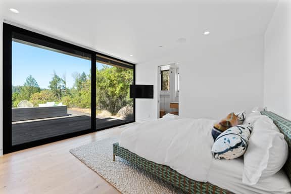 Deer Eagle Veranda Orchard - Image 5
