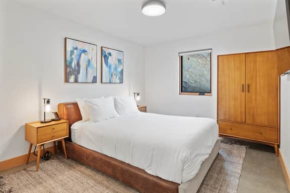 Ridge Maple Terrace - Image 2