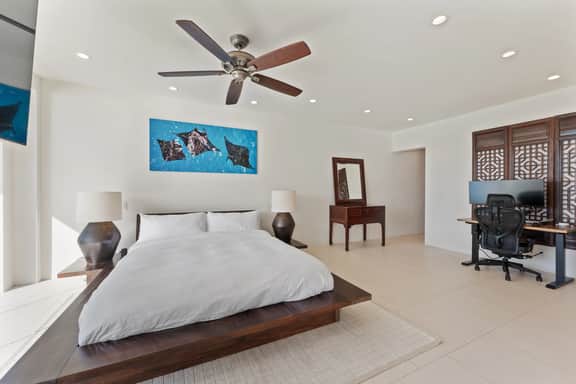 Grove Nest Loft Oceanfront - Image 3