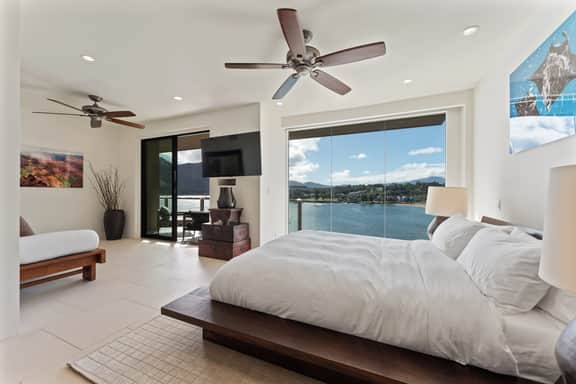 Grove Nest Loft Oceanfront - Image 4