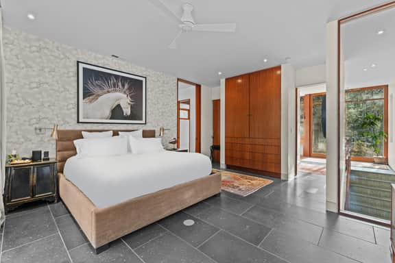 Harborfront Pearl - Image 5